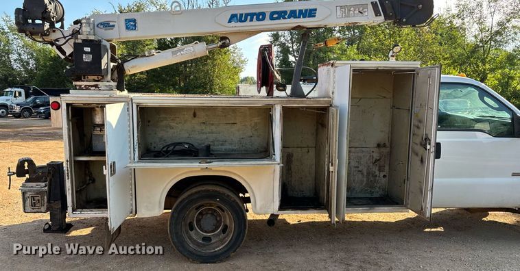 image for item EN5580 2006 Ford F450 Super Duty utility / service truck