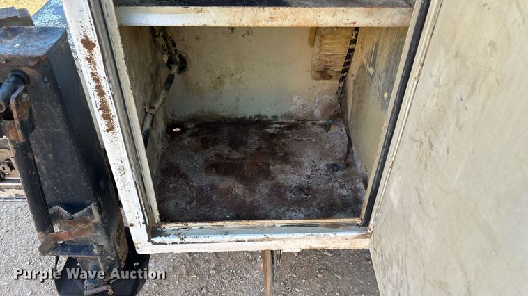 image for item EN5580 2006 Ford F450 Super Duty utility / service truck