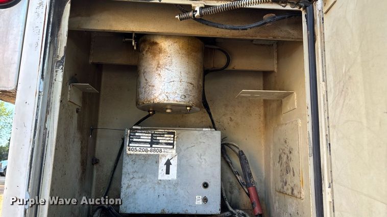 image for item EN5580 2006 Ford F450 Super Duty utility / service truck