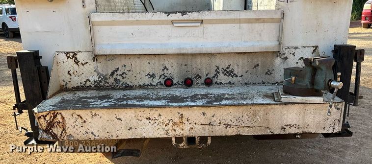 image for item EN5580 2006 Ford F450 Super Duty utility / service truck