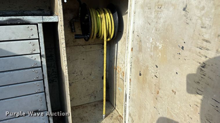 image for item EN5580 2006 Ford F450 Super Duty utility / service truck