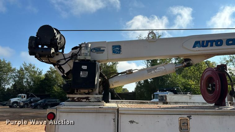 image for item EN5580 2006 Ford F450 Super Duty utility / service truck