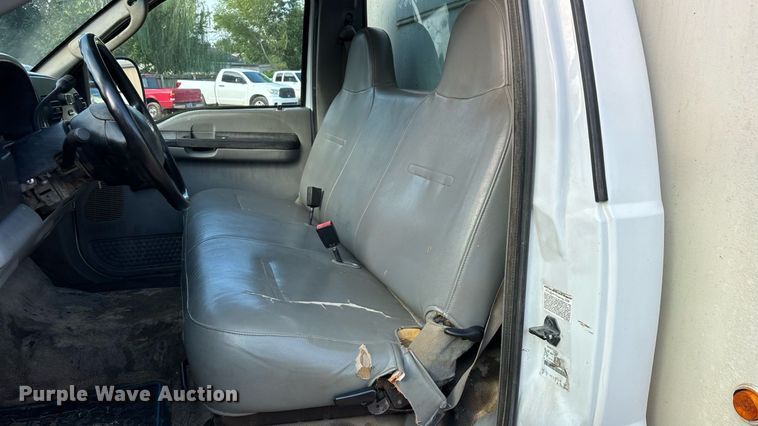 image for item EN5580 2006 Ford F450 Super Duty utility / service truck