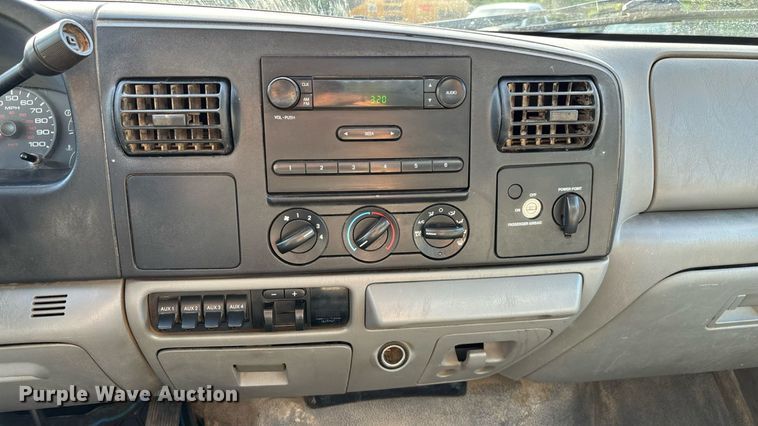 image for item EN5580 2006 Ford F450 Super Duty utility / service truck