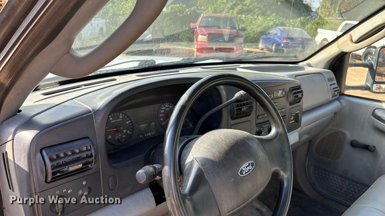 image for item EN5580 2006 Ford F450 Super Duty utility / service truck