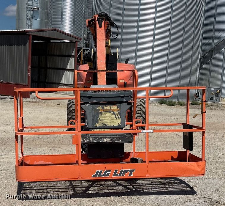 image for item EN5581 JLG 1250AJP boom lift