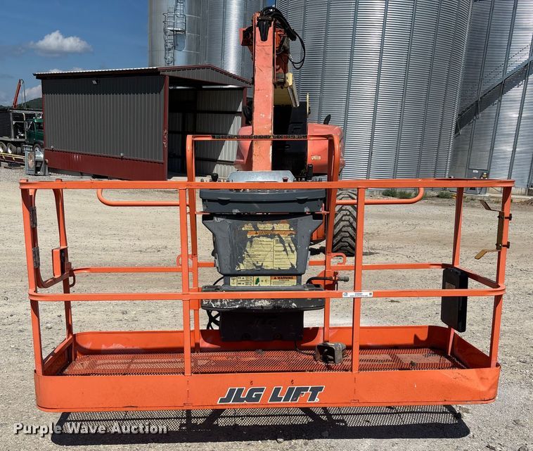image for item EN5581 JLG 1250AJP boom lift