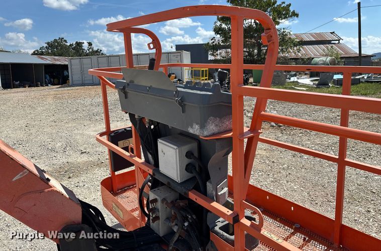image for item EN5581 JLG 1250AJP boom lift