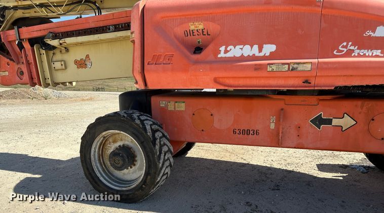 image for item EN5581 JLG 1250AJP boom lift