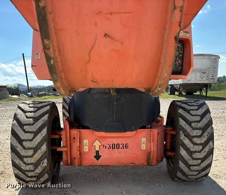 image for item EN5581 JLG 1250AJP boom lift