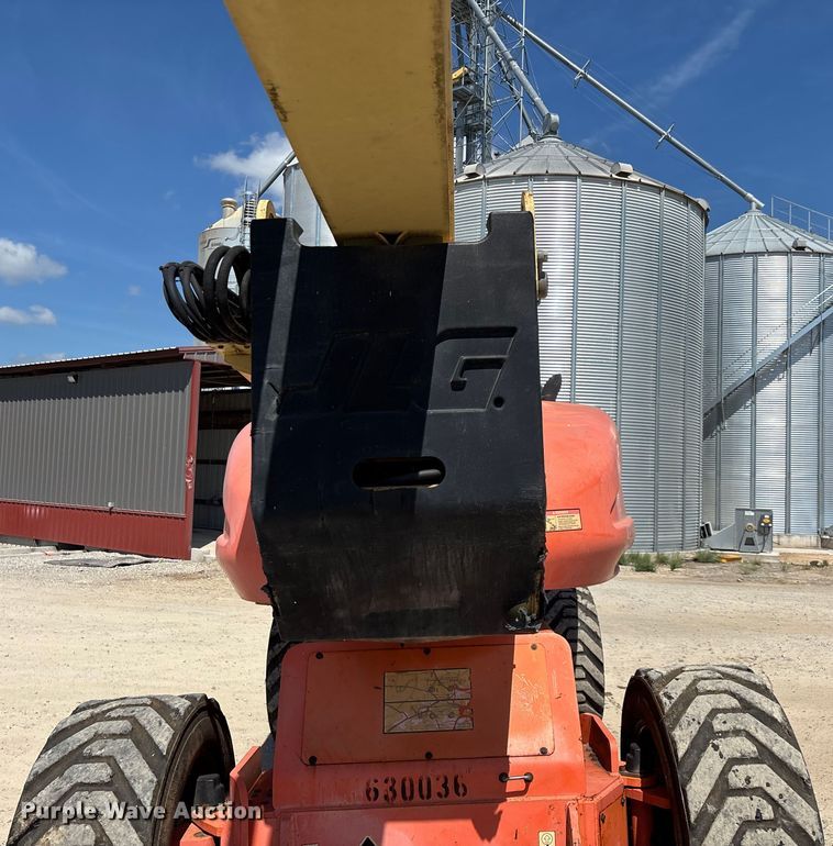 image for item EN5581 JLG 1250AJP boom lift