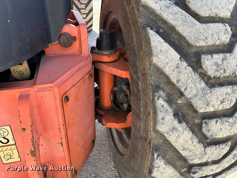 image for item EN5581 JLG 1250AJP boom lift