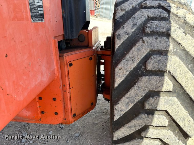 image for item EN5581 JLG 1250AJP boom lift