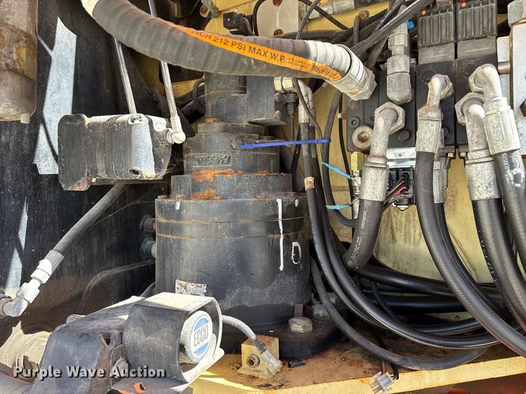 image for item EN5581 JLG 1250AJP boom lift