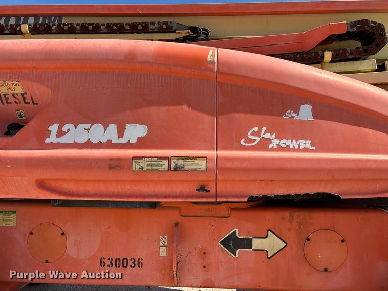 image for item EN5581 JLG 1250AJP boom lift