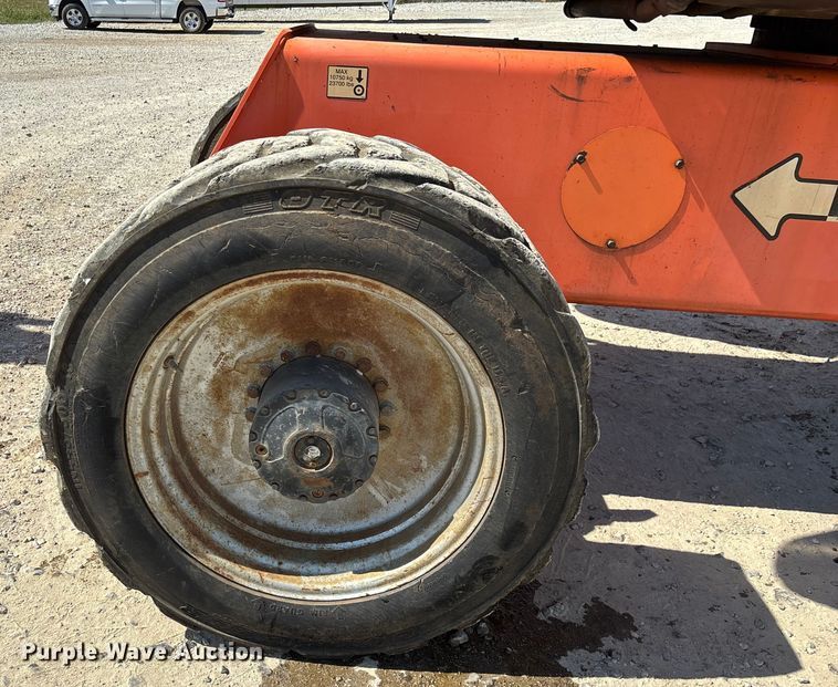 image for item EN5581 JLG 1250AJP boom lift