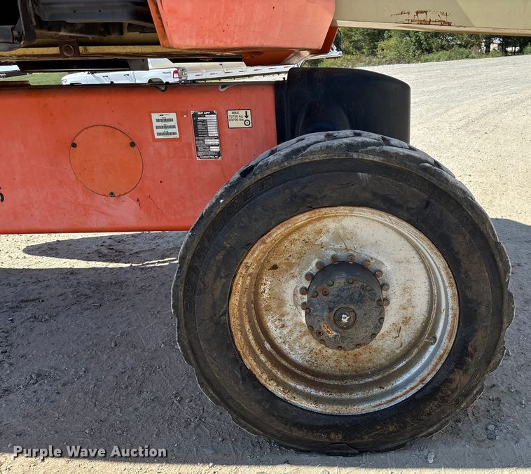 image for item EN5581 JLG 1250AJP boom lift