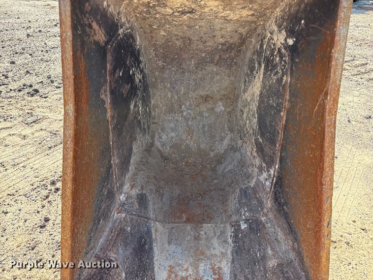 image for item EP0533 JCB JS220LC excavator