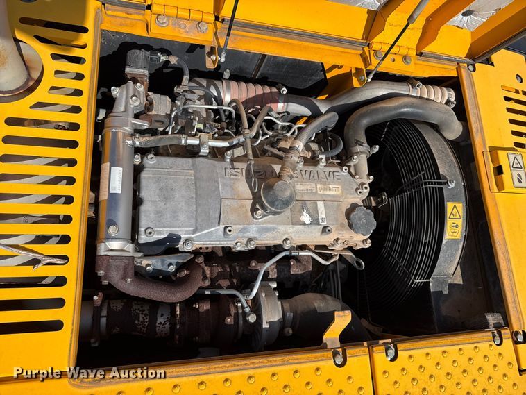 image for item EP0533 JCB JS220LC excavator