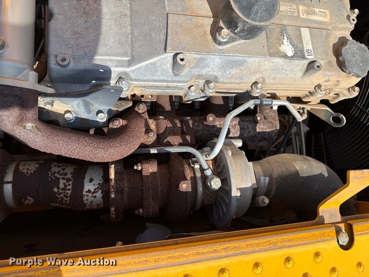 image for item EP0533 JCB JS220LC excavator