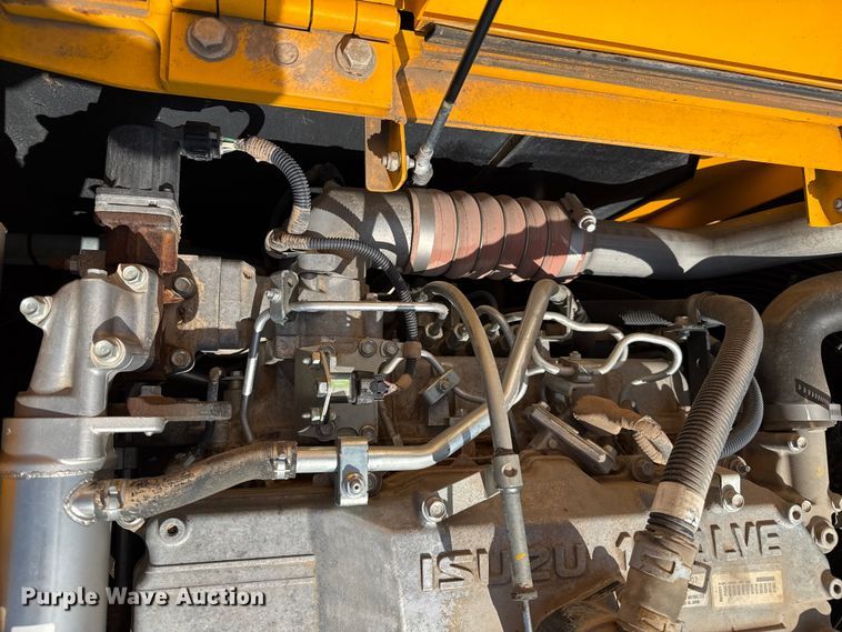 image for item EP0533 JCB JS220LC excavator