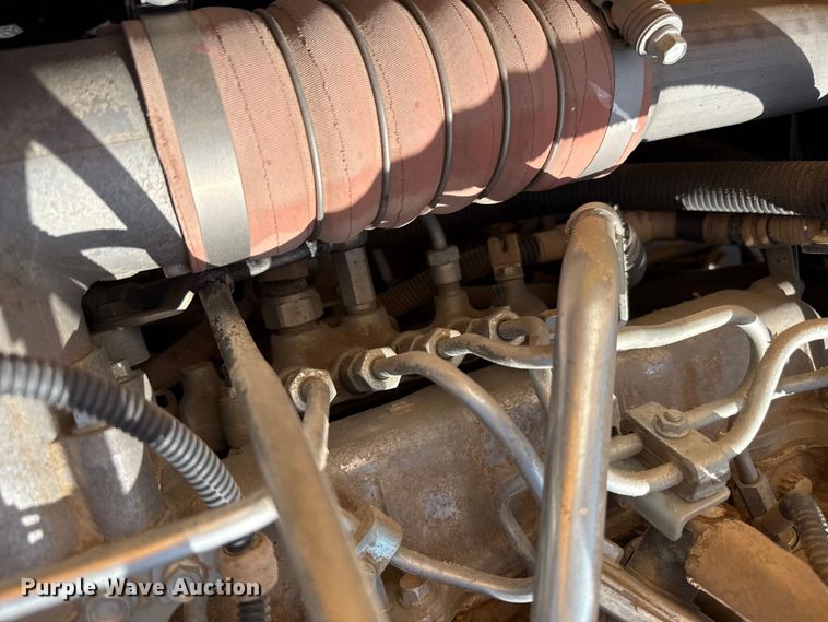 image for item EP0533 JCB JS220LC excavator