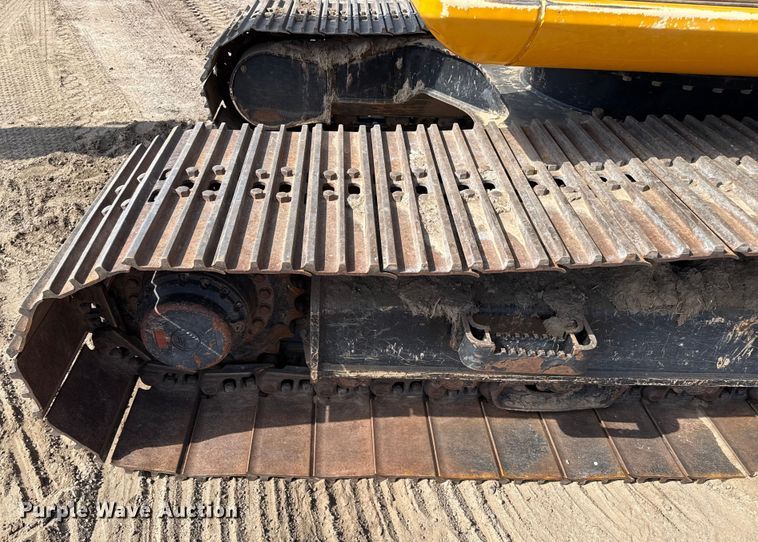 image for item EP0533 JCB JS220LC excavator