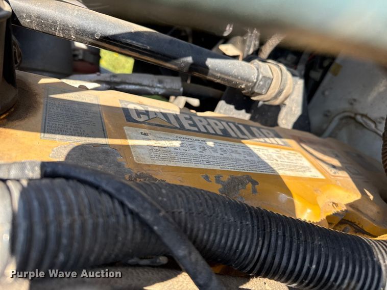 image for item EP0534 2003 Kenworth T300 digger derrick truck