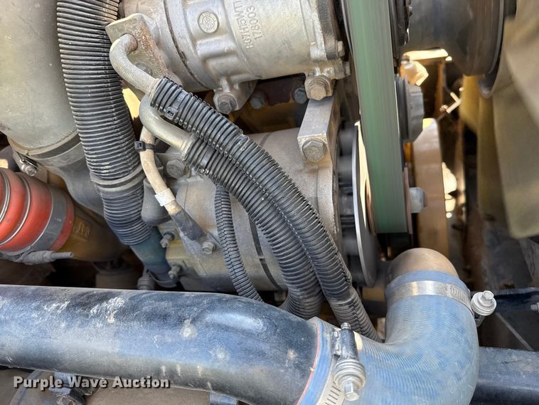 image for item EP0534 2003 Kenworth T300 digger derrick truck