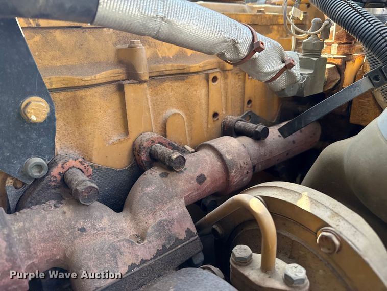 image for item EP0534 2003 Kenworth T300 digger derrick truck