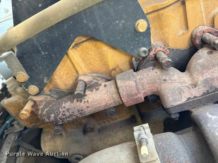 image for item EP0534 2003 Kenworth T300 digger derrick truck