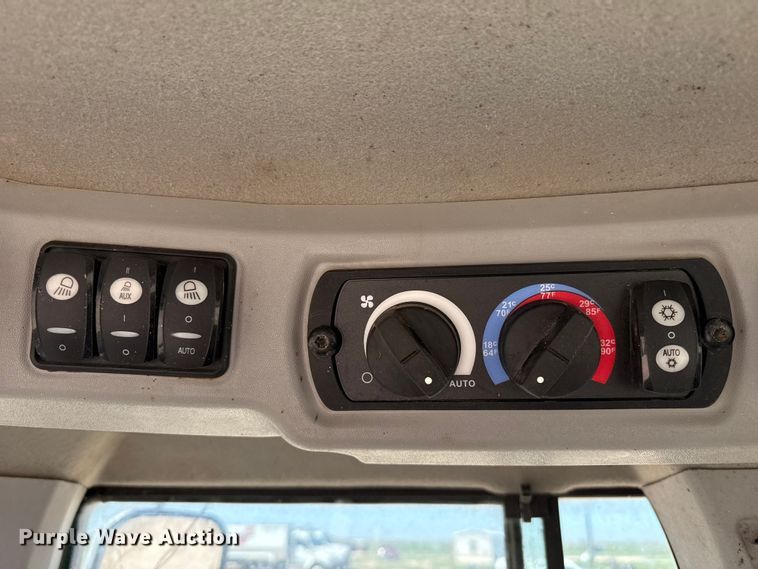 image for item EP0536 2013 Caterpillar 930K wheel loader