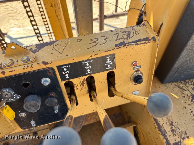 image for item EP0540 1997 Case 585E forklift