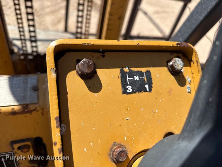 image for item EP0540 1997 Case 585E forklift