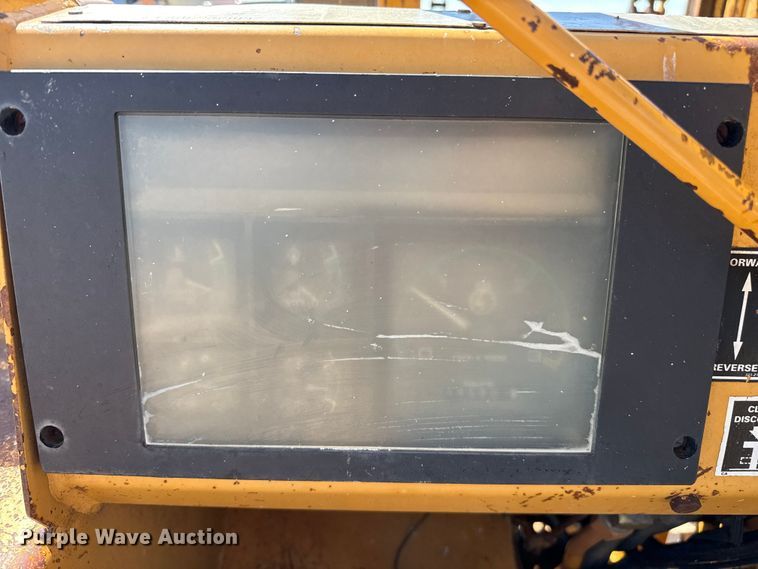 image for item EP0540 1997 Case 585E forklift