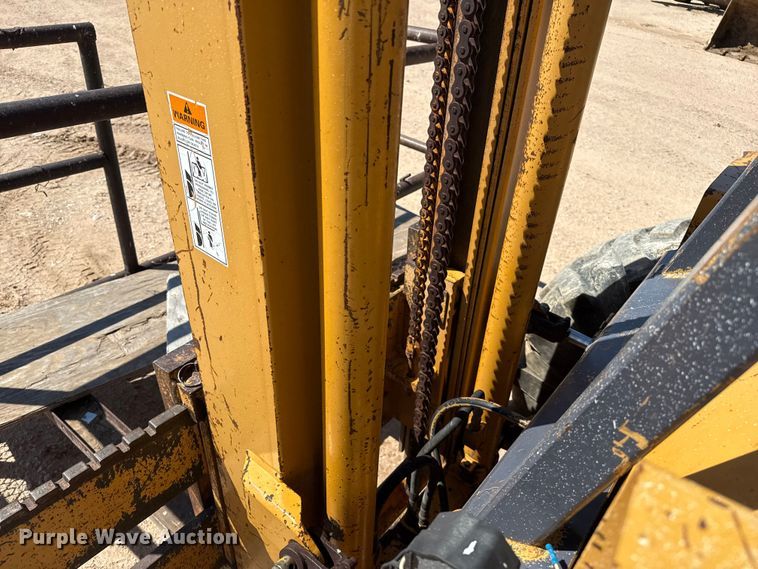 image for item EP0540 1997 Case 585E forklift