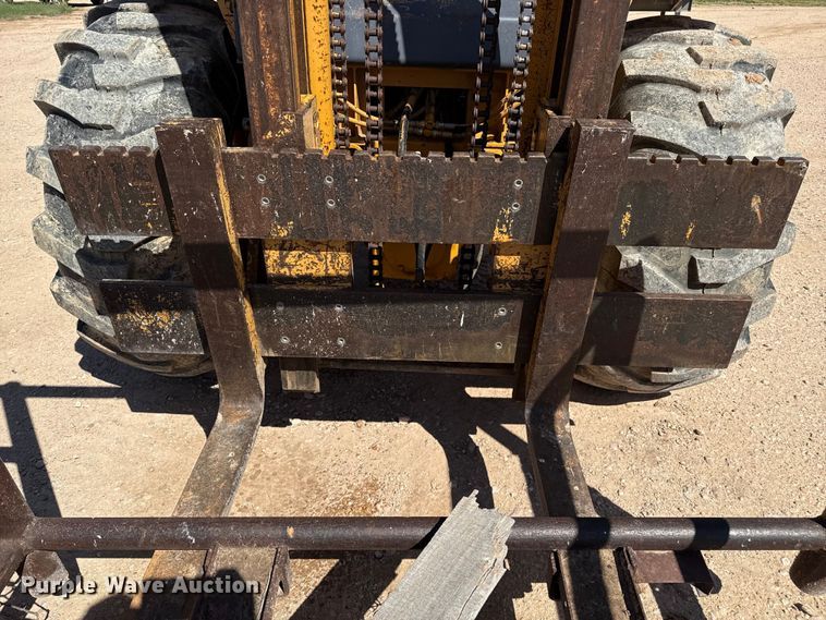 image for item EP0540 1997 Case 585E forklift