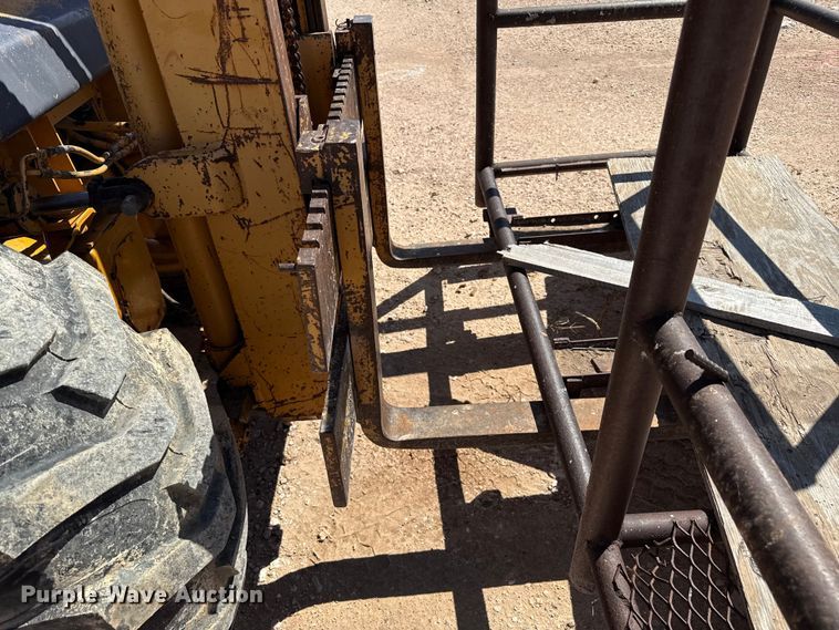 image for item EP0540 1997 Case 585E forklift