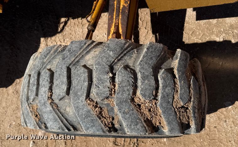 image for item EP0540 1997 Case 585E forklift