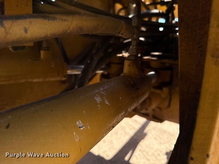 image for item EP0541 1998 Caterpillar 928G wheel loader