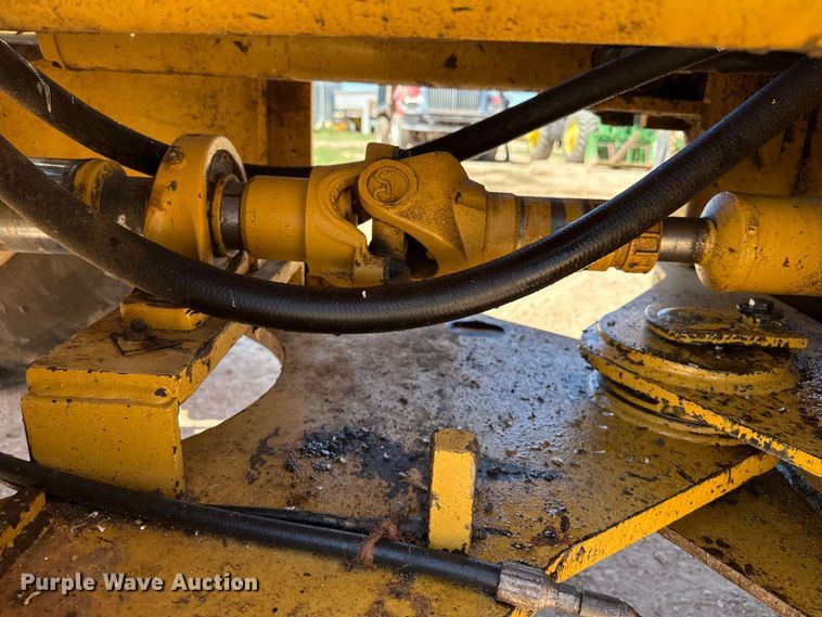 image for item EP0541 1998 Caterpillar 928G wheel loader