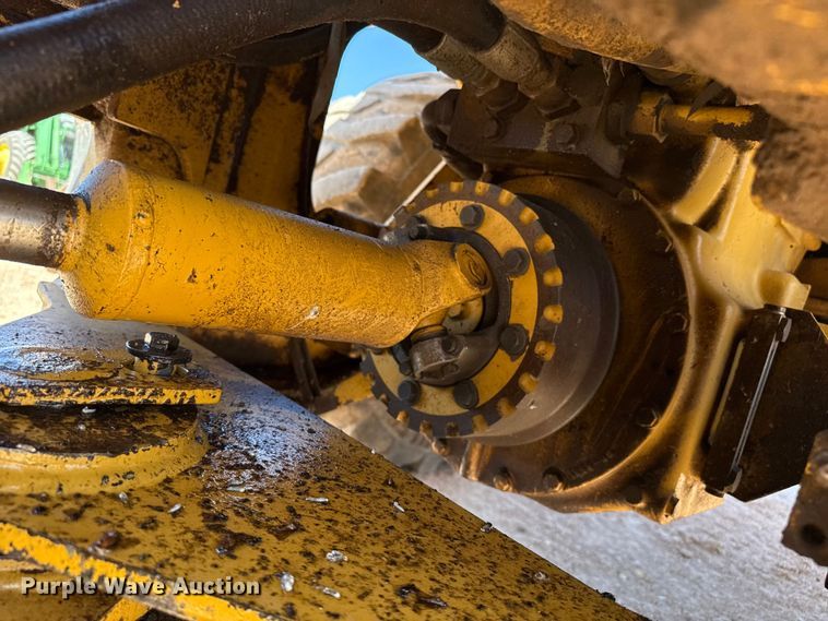 image for item EP0541 1998 Caterpillar 928G wheel loader