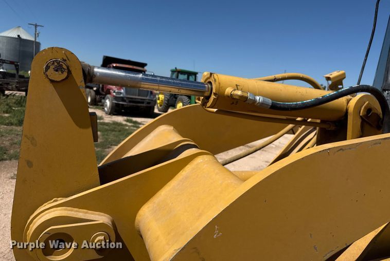 image for item EP0541 1998 Caterpillar 928G wheel loader