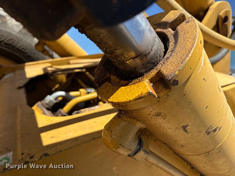 image for item EP0541 1998 Caterpillar 928G wheel loader