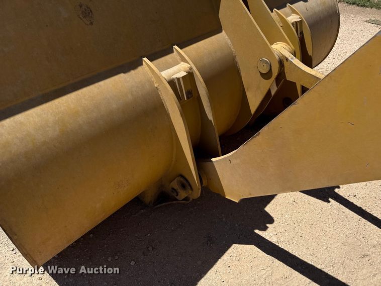 image for item EP0541 1998 Caterpillar 928G wheel loader