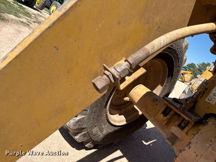 image for item EP0541 1998 Caterpillar 928G wheel loader