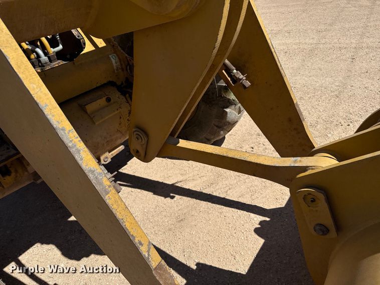 image for item EP0541 1998 Caterpillar 928G wheel loader
