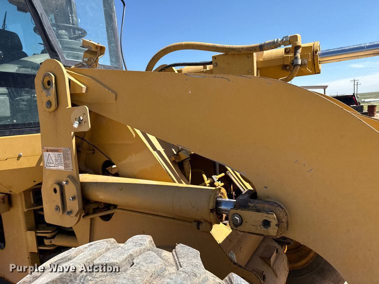 image for item EP0541 1998 Caterpillar 928G wheel loader