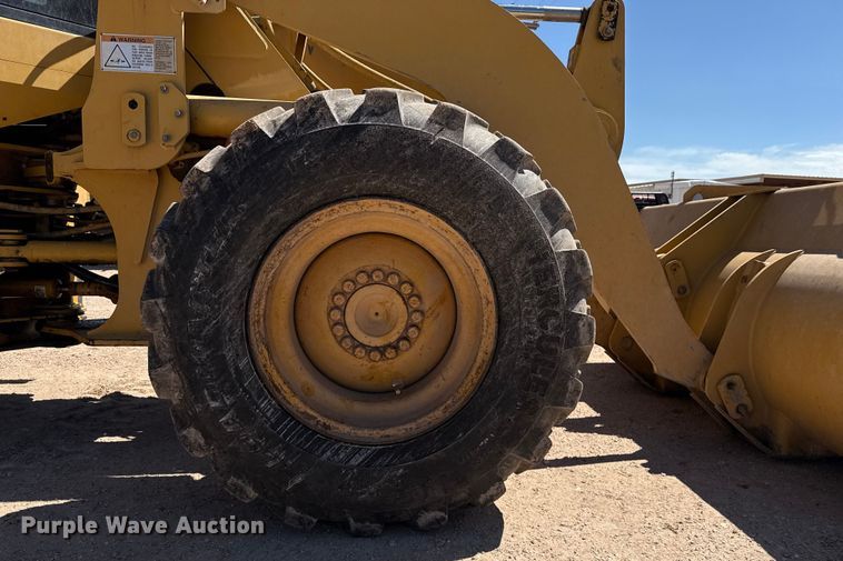 image for item EP0541 1998 Caterpillar 928G wheel loader