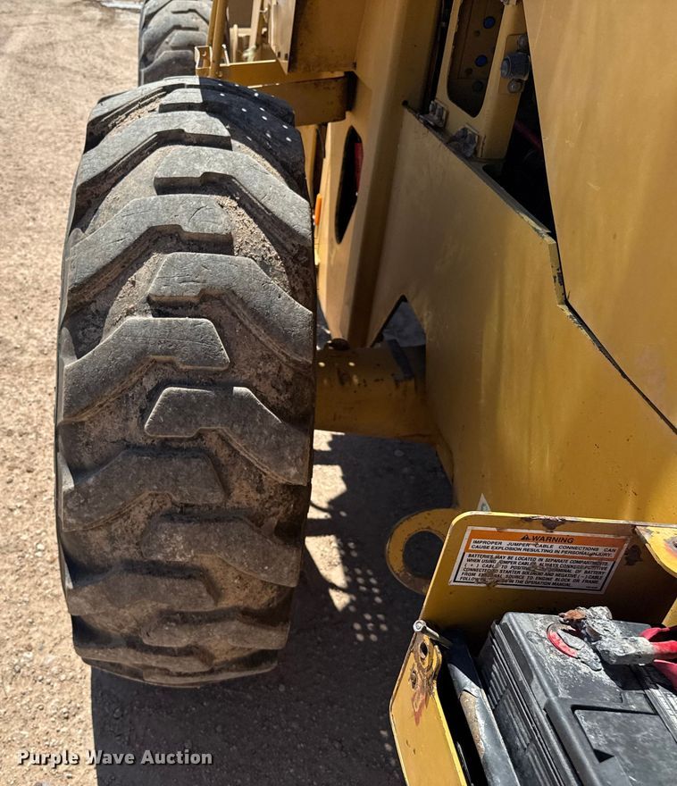 image for item EP0541 1998 Caterpillar 928G wheel loader